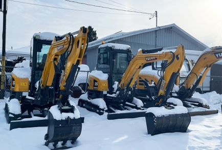 Yuchai U35 Zero-Tailed Mini Excavator Canadian Customer Case