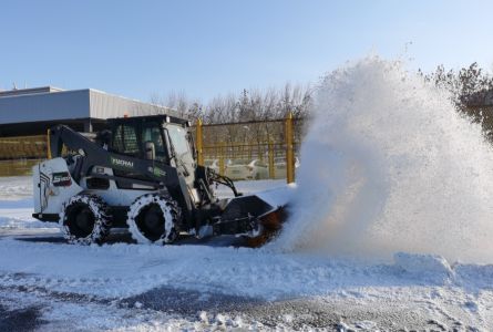 China-based OEM Yuchai has announced that its YC S150 electric skid steer loader is set for mass production.