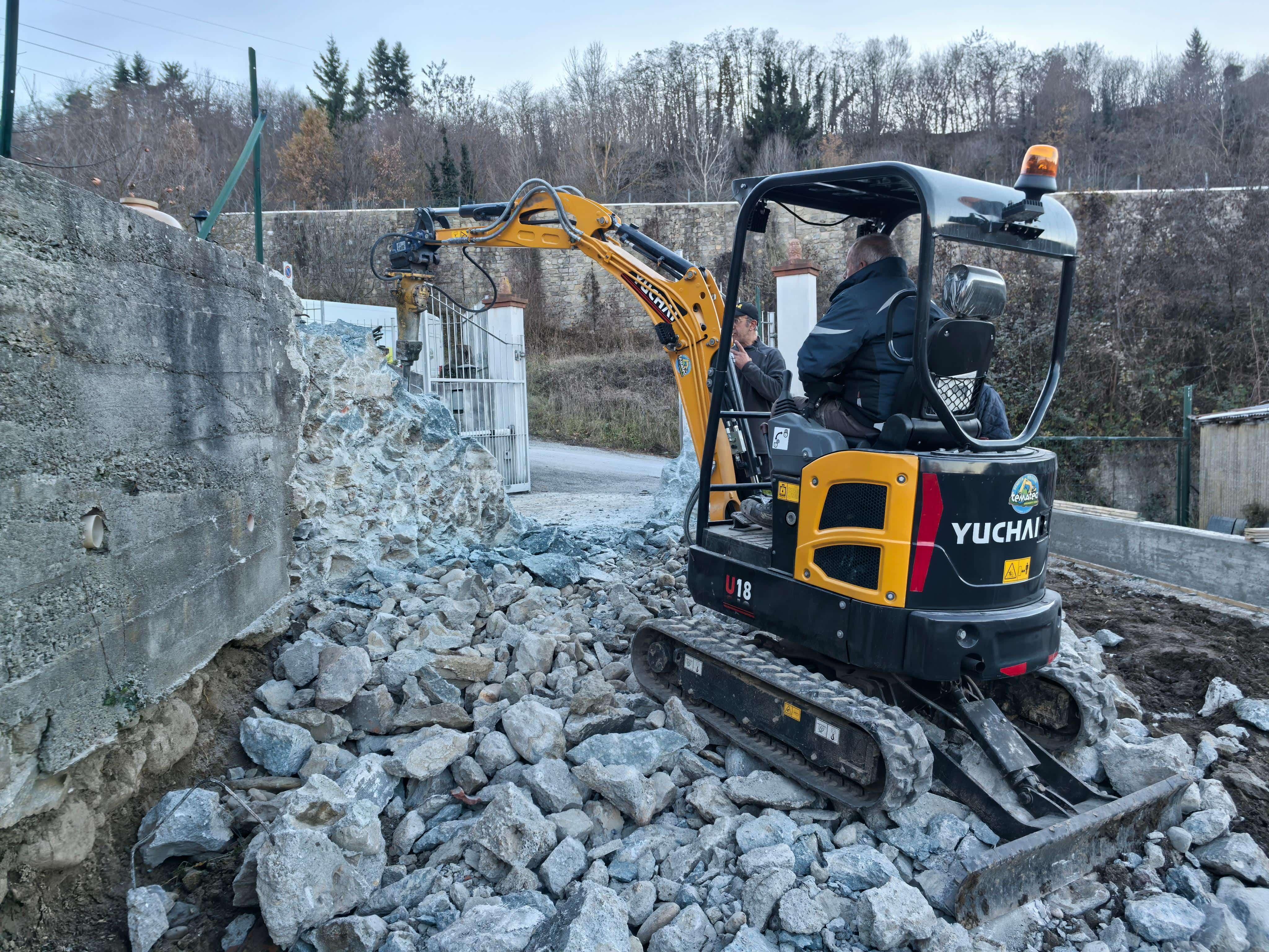European Demolition Sites: Powered by Yuchai Equipment's Excavator
