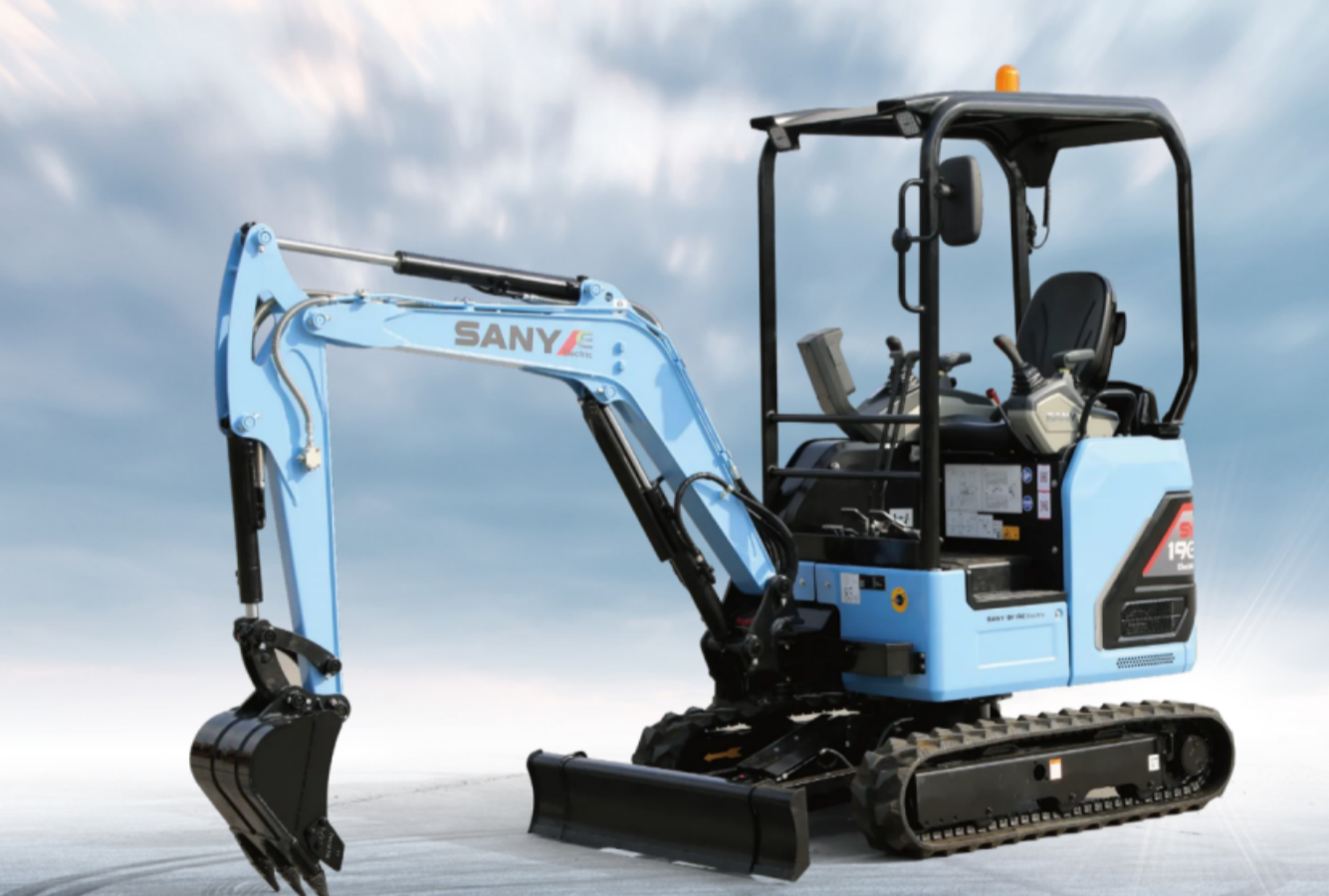 Battery Life and Charging Technology of China's Compact Electric Equipment Amid the Electrification Wave