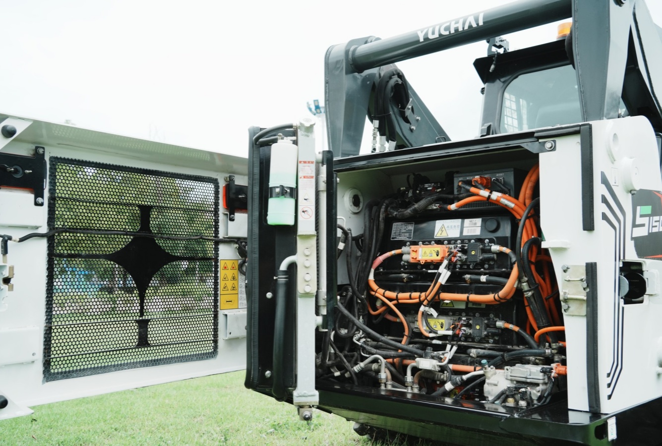 Battery Life and Charging Technology of China's Compact Electric Equipment Amid the Electrification Wave