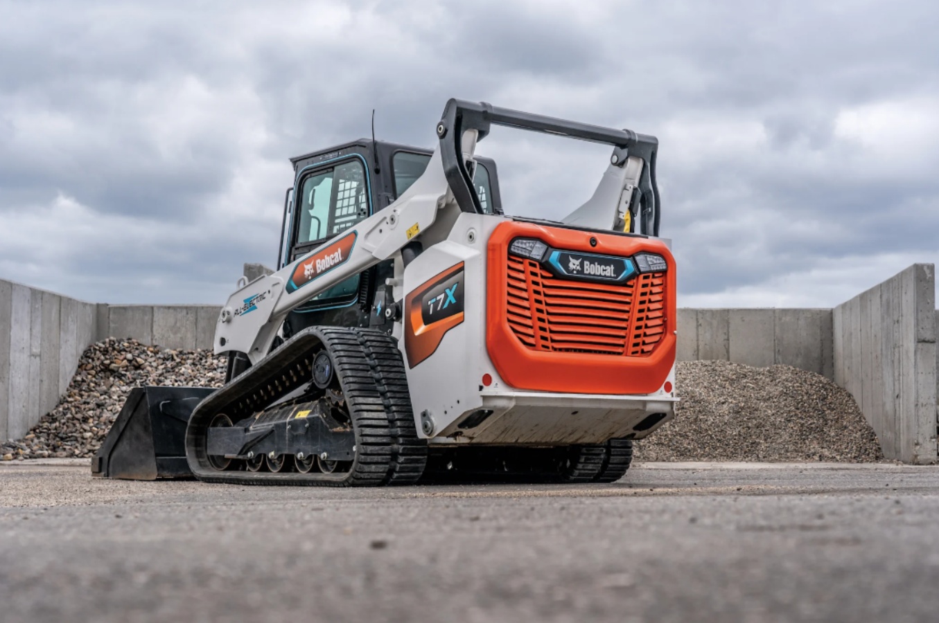 Electric Skid Steer Loaders: A 2026 Buyer's Guide to Specs, Running Costs, and Leading Brands