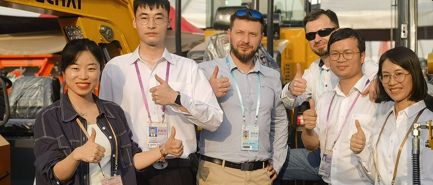 Contattaci Contattaci